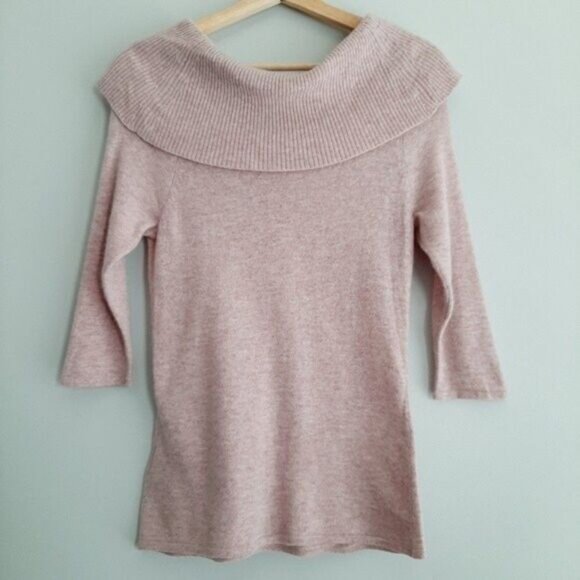 RW&CO Off-Shoulder Sweater Top Pastel Pink Sz S - Picture 6 of 8